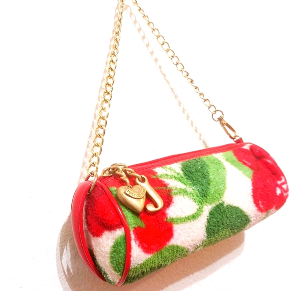 🍒SOLD🍒 Juicy Couture cherry barrel bag 🤩 - Picture 6 of 8